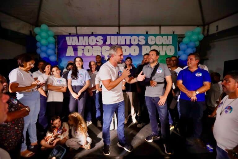 O pré candidato a deputado federal Flávio Matos inaugura Arena da Nova Política&nbsp;