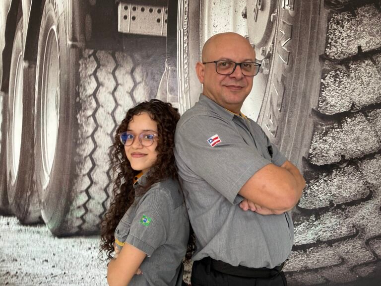 Dia do Estagiário: pai e filha vivem jornada de aprendizado como colegas de faculdade e de trabalho na Continental Pneus